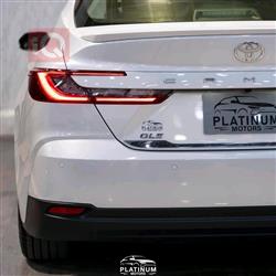 تۆیۆتا کامری